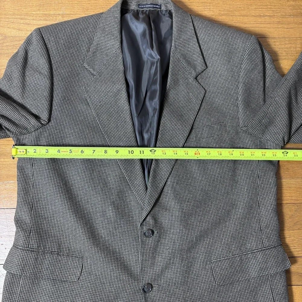 Versini Men's 46R Brown 100% Silk Microcheck Two Button Jacket Sport Coat Blazer